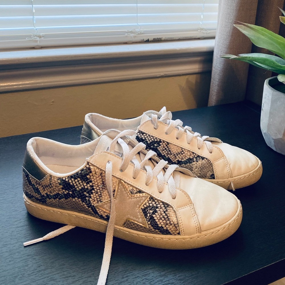 Sneakers